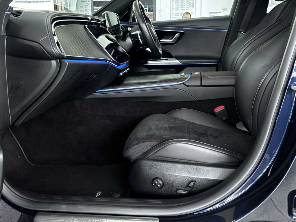Mercedes-Benz E Class E450d 4Matic Amg Line Premium 9G-tronic 2025 Black #18