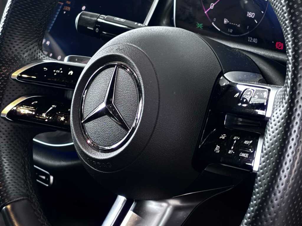 Mercedes-Benz E Class E450d 4Matic Amg Line Premium 9G-tronic 2025 Black #26