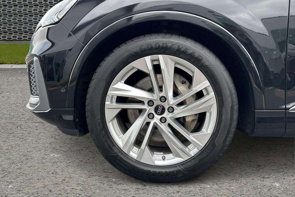 Audi Q7 45 Tdi Quattro S Line Tiptronic 2024 Black #2
