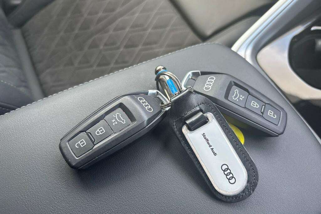 Audi Q5 2.0 Tdi Quattro Launch Edition S Tronic Grey #14