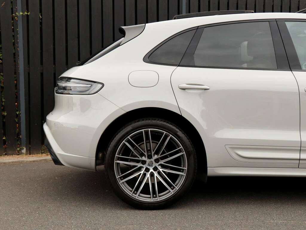Porsche Macan Porsche Macan S Pdk, Full Porsche Service History, White #20