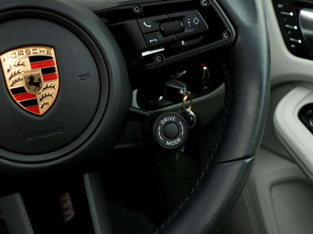 Porsche Macan Porsche Macan S Pdk, Full Porsche Service History, White #12