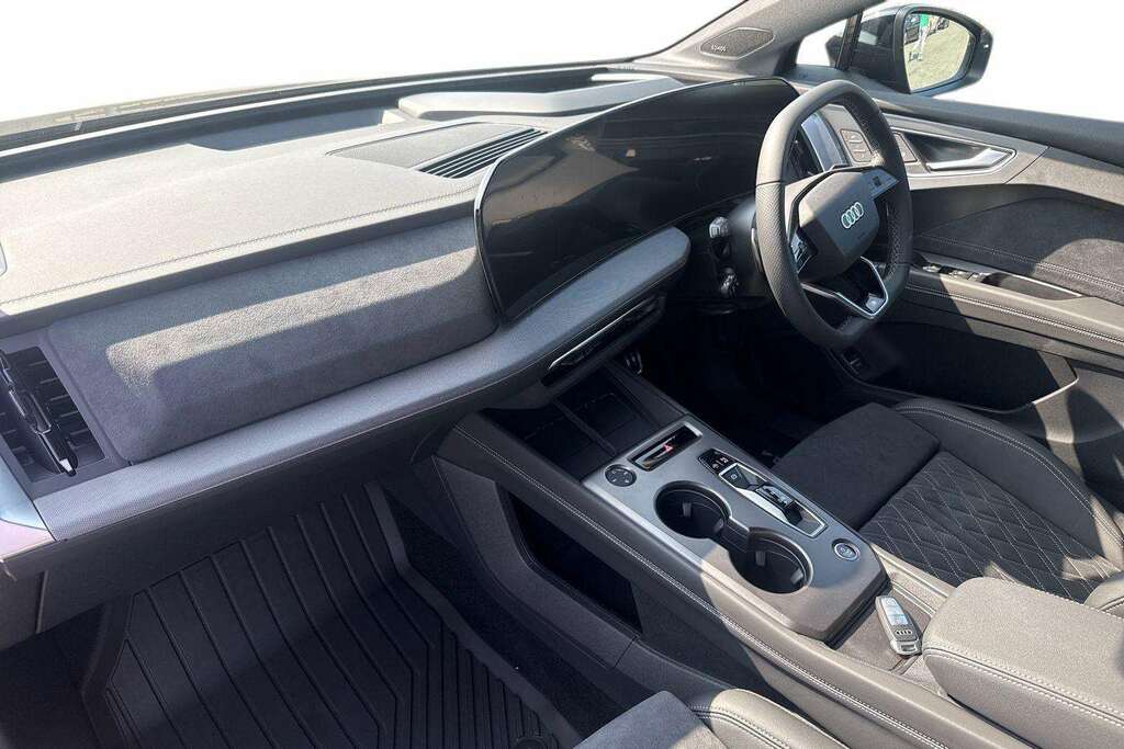 Audi Q4 E Tron 210Kw Perf 82Kwh Black Edition Tech 202 Black #2