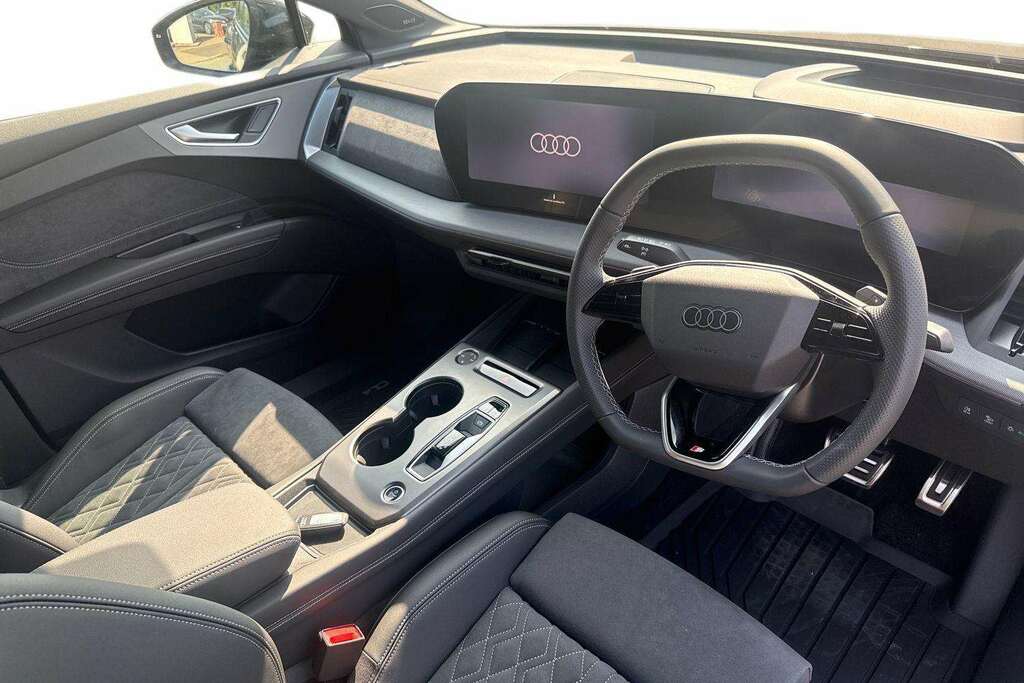Audi Q4 E Tron 210Kw Perf 82Kwh Black Edition Tech 202 Black #6