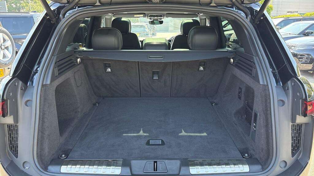 Land Rover Range Rover Sport 3.0 D300 Dynamic Se 2026 Black #4