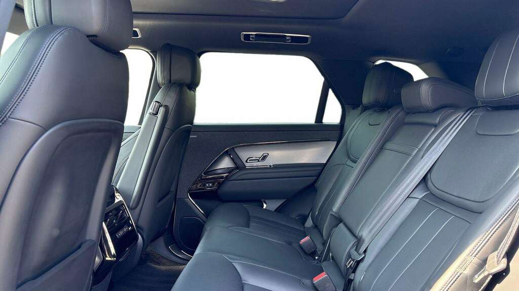 Land Rover Range Rover Sport 3.0 D300 Dynamic Se 2026 Black #2