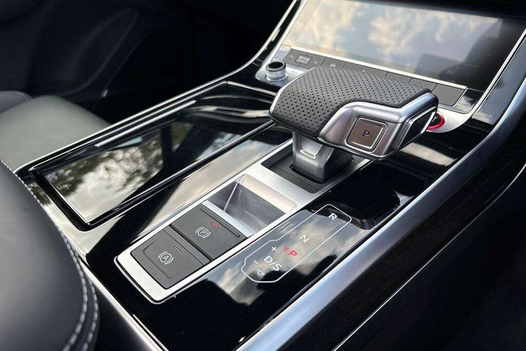 Audi Q7 Sq7 Tfsi Quattro 507 Black Ed Tiptronic 2026 Black #3