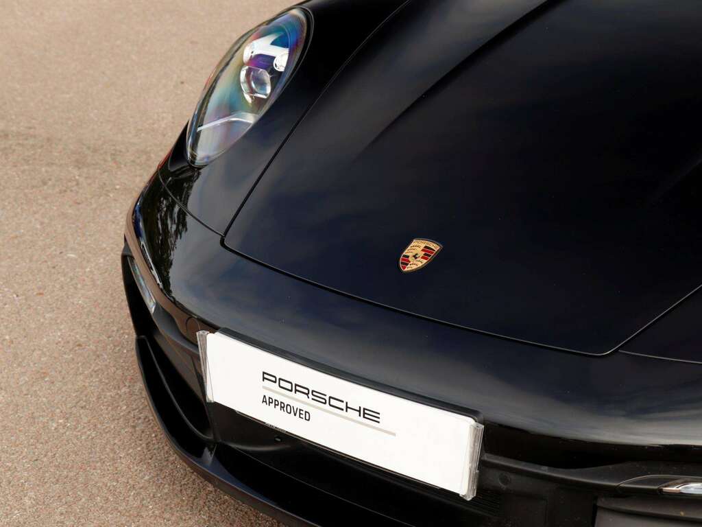 Porsche 911 911 Carrera 4 Gts Silver #26