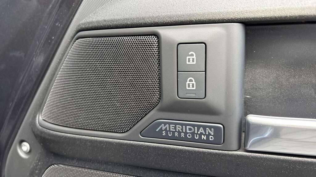 Land Rover Defender 110 P635 Octa  #23