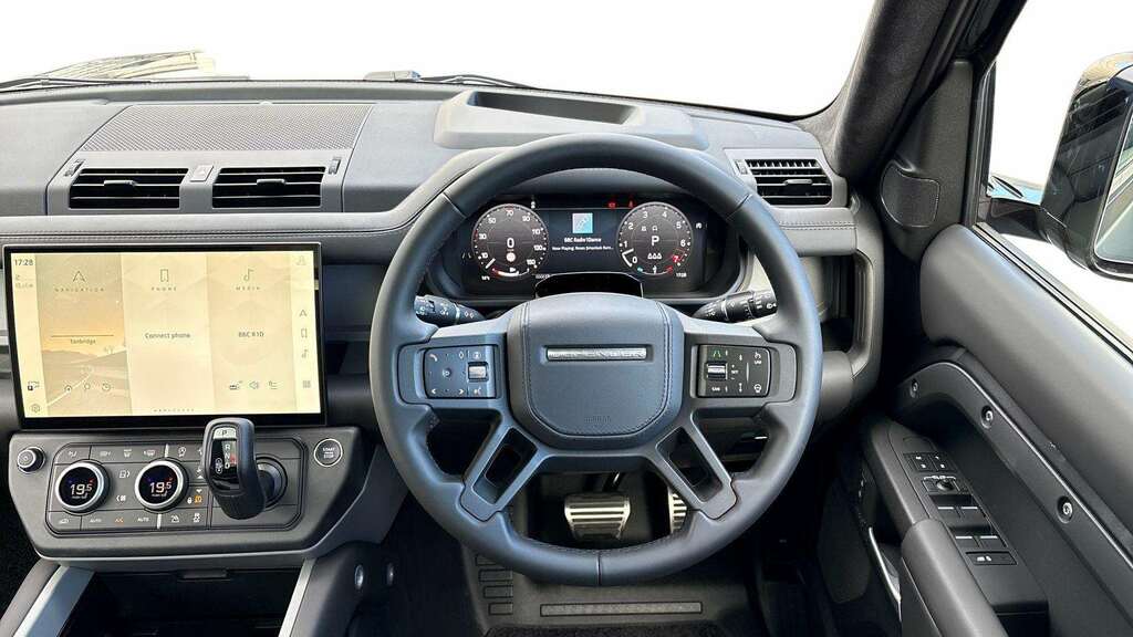 Land Rover Defender 110 P635 Octa  #14