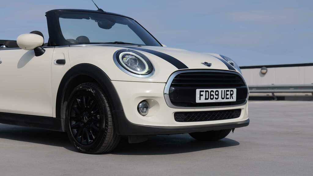 Mini Convertible 1.5 Cooper Classic II Comfortnav Pack 2019 White #3