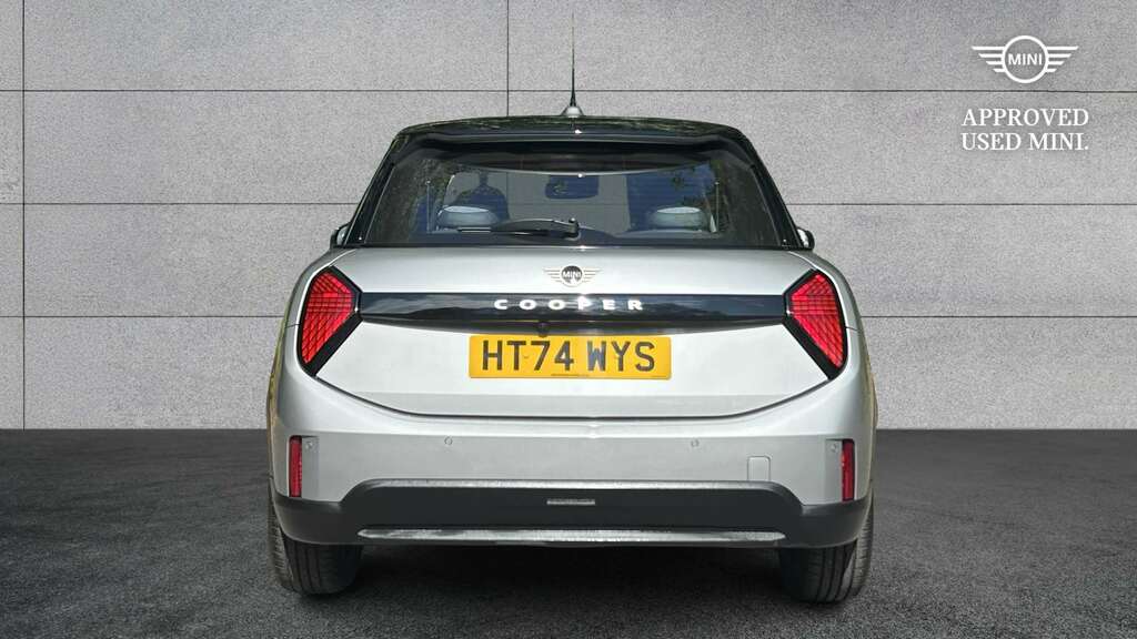 Mini Hatch 1.5 C Classic Level 1 2025 Silver #2
