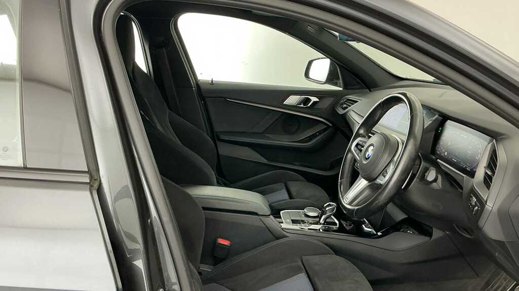 BMW 1 Series 118I Se Step White #10