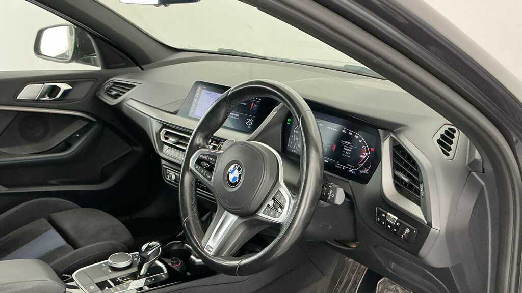 BMW 1 Series 118I Se Step White #5