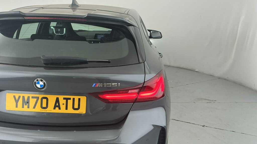 BMW 1 Series 118I Se Step White #37