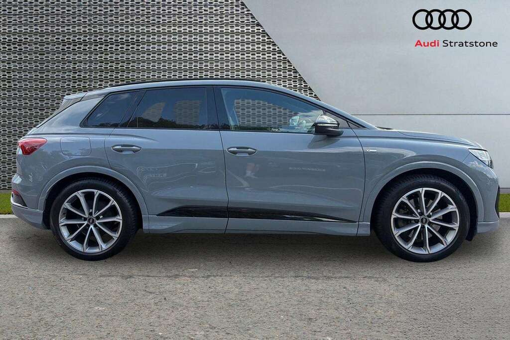 Audi Q4 E Tron 150Kw 40 82.77Kwh Edition 1 2021 Grey #2