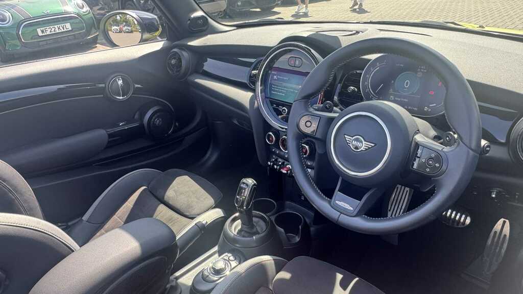 Mini Convertible 2.0 Cooper S Sport 2023 Yellow #5