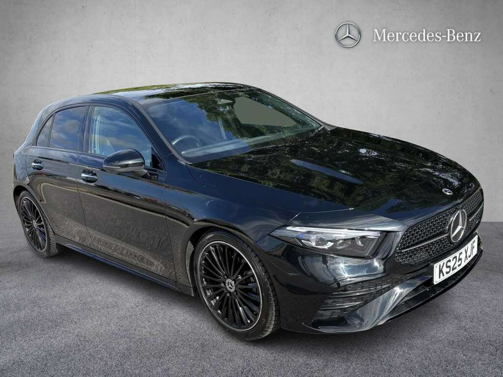 Mercedes-Benz A Class A180 Amg Line Premium Plus 2025 Black