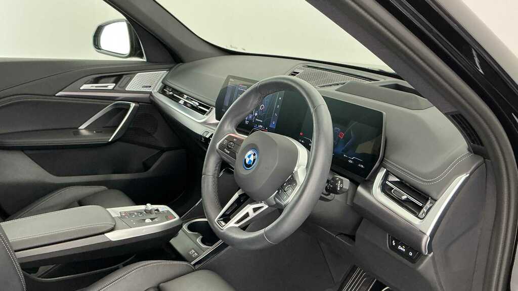 BMW iX1 230Kw Xdrive30 M Sport 65Kwh 2023 Black #5