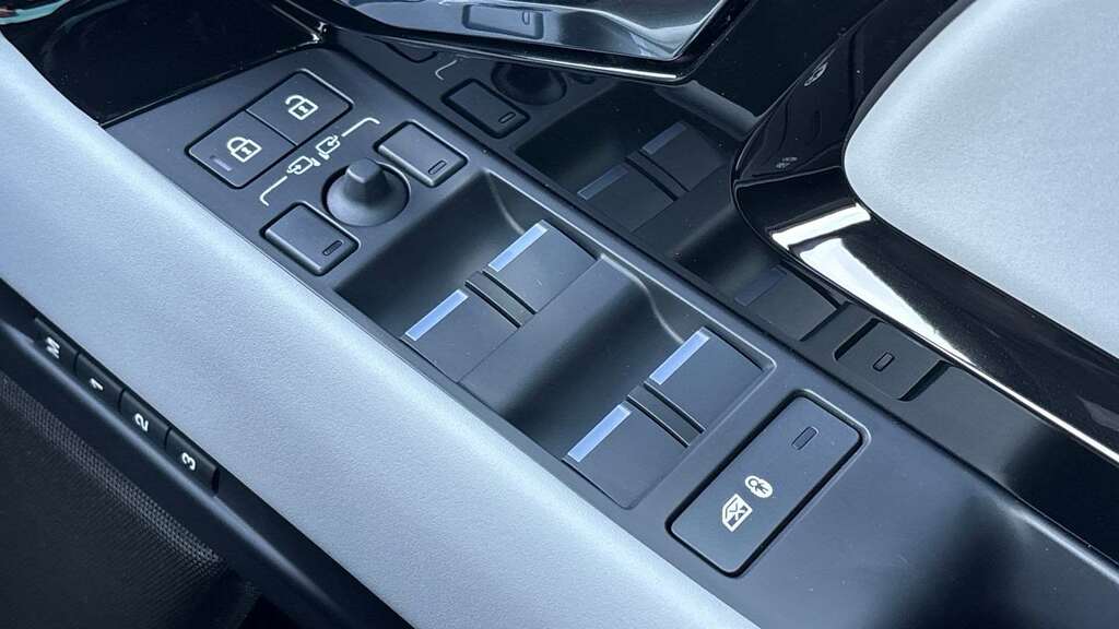 Land Rover Range Rover Evoque 2.0 D200 Edition Black #32