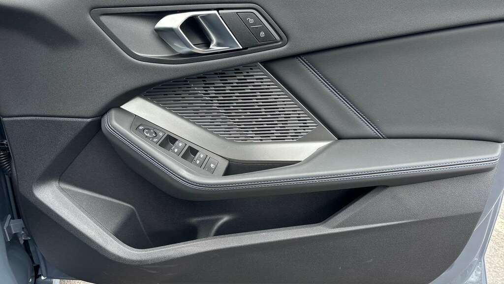 BMW 2 Series 220I M Sport Step White #23