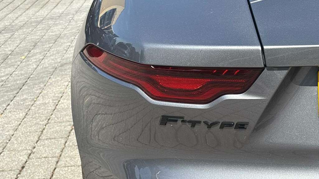 Jaguar F-Type 5.0 P450 Sc V8 Awd R-dynamic Black Red #18