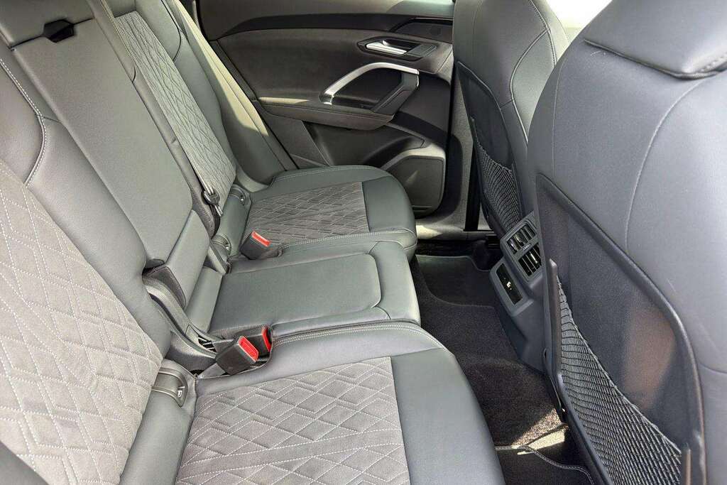Audi Q5 Edition 1 Tfsi 367 Ps S Tronic Grey #13