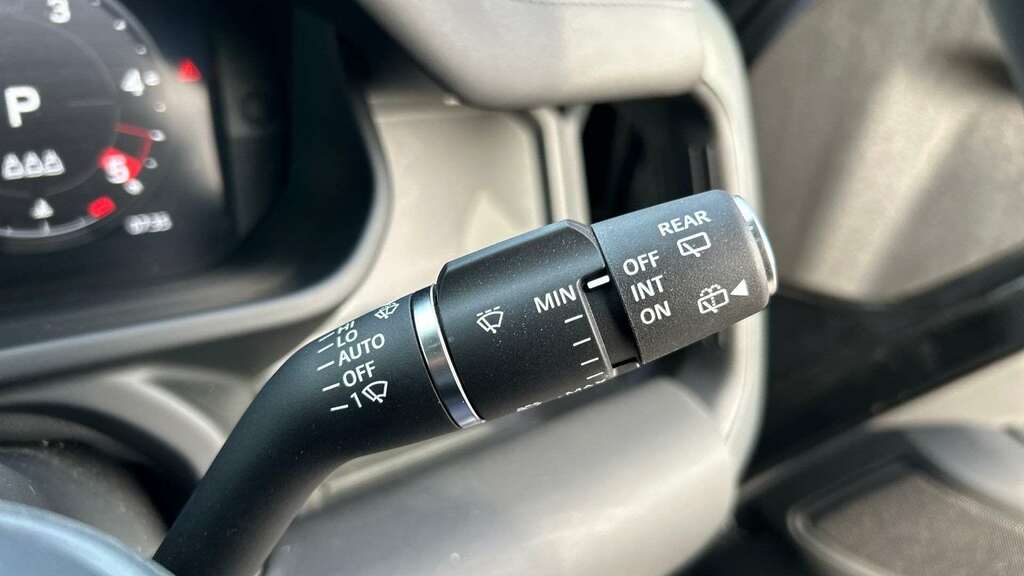 Land Rover Defender 110 X-dynamic Se Black #38
