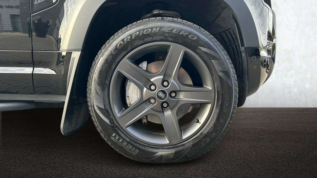 Land Rover Defender 110 X-dynamic Se Black #8