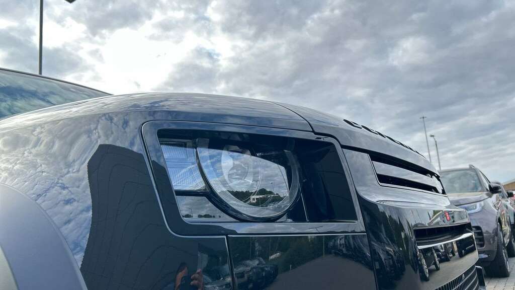 Land Rover Defender 110 X-dynamic Se Black #16