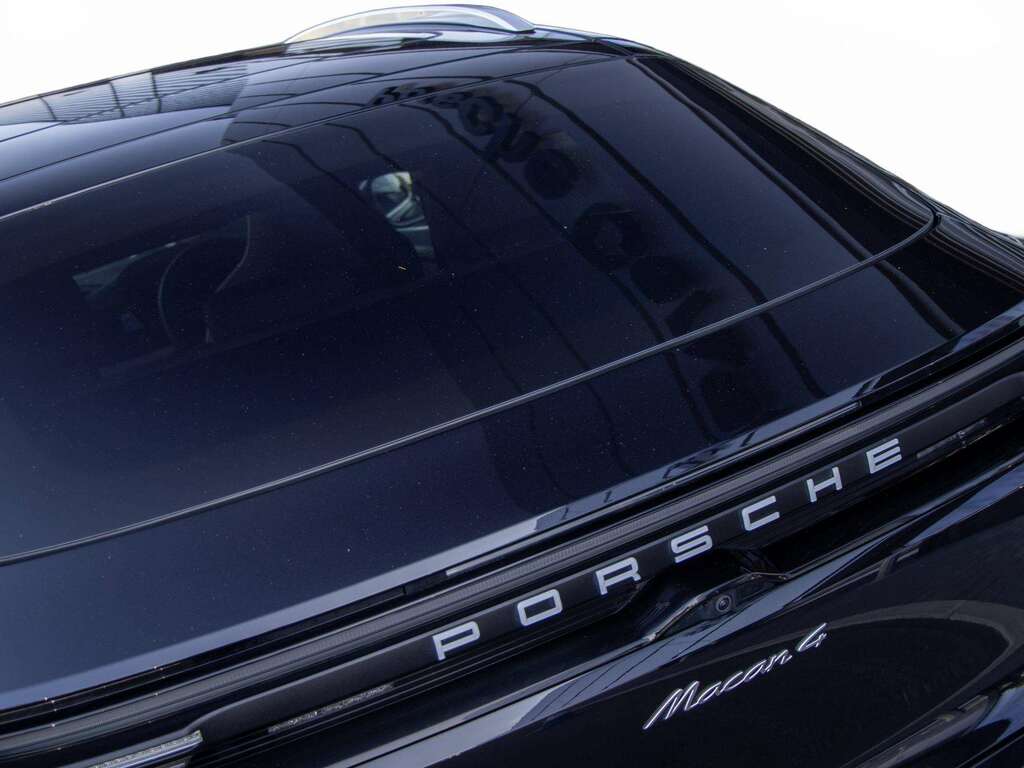 Porsche Macan 300Kw 4 100Kwh Red #11