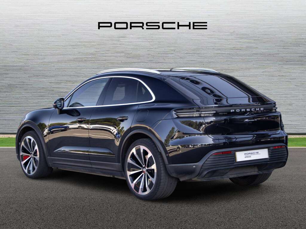 Porsche Macan 300Kw 4 100Kwh 2024 Black #2