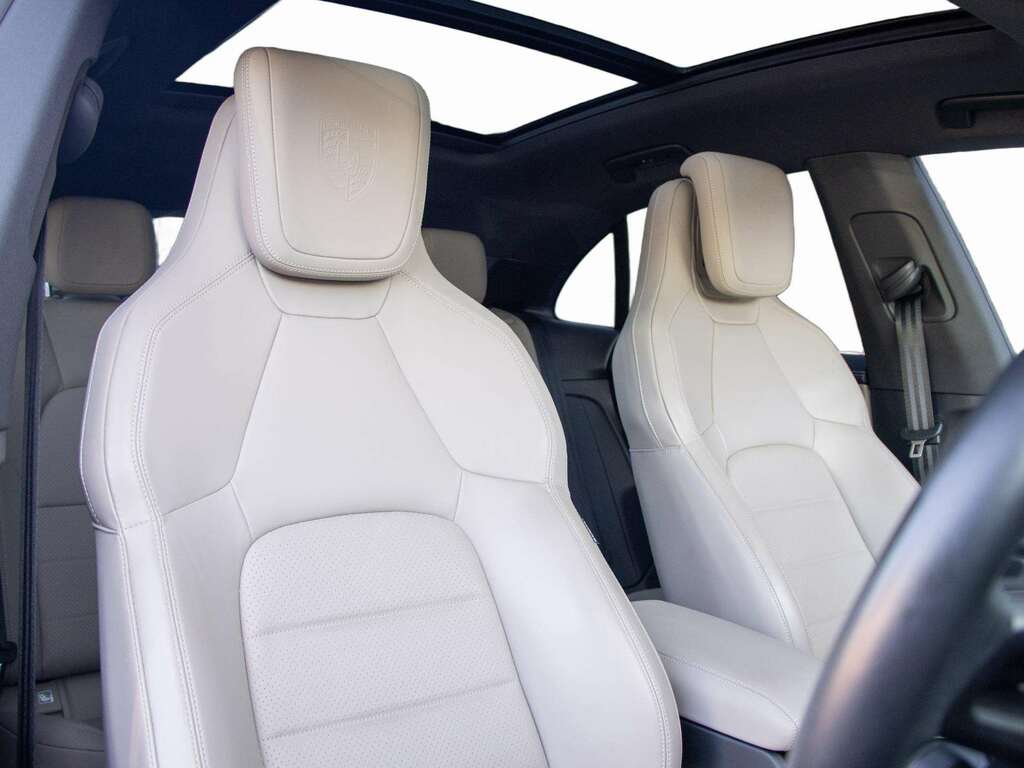 Porsche Macan 300Kw 4 100Kwh Red #21