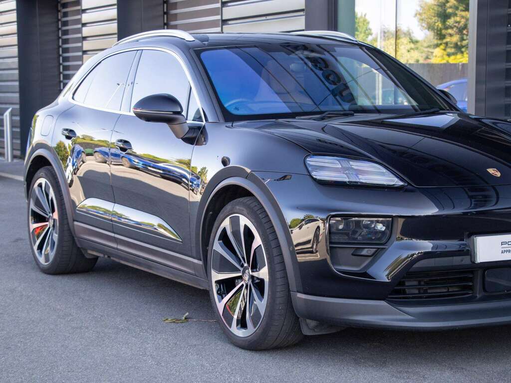 Porsche Macan 300Kw 4 100Kwh Red #28