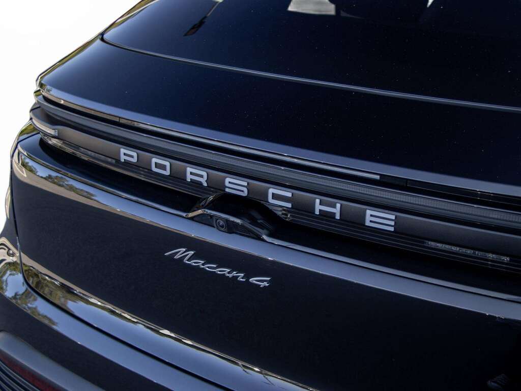 Porsche Macan 300Kw 4 100Kwh Red #10