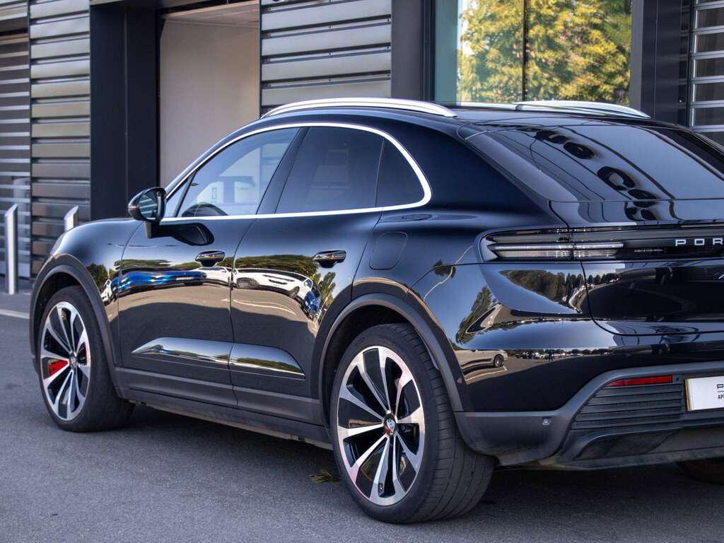 Porsche Macan 300Kw 4 100Kwh Red #12