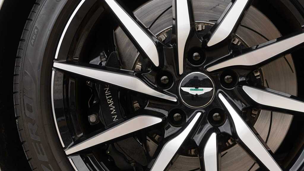 Aston Martin Vantage V8 Euro 6  #15