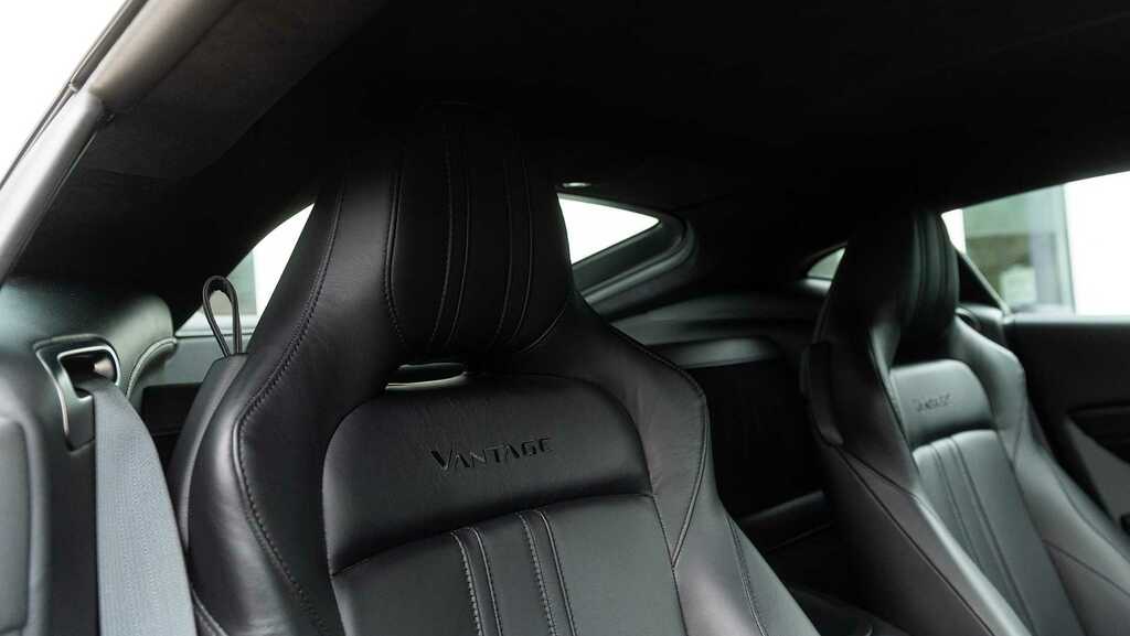 Aston Martin Vantage V8 Euro 6  #11