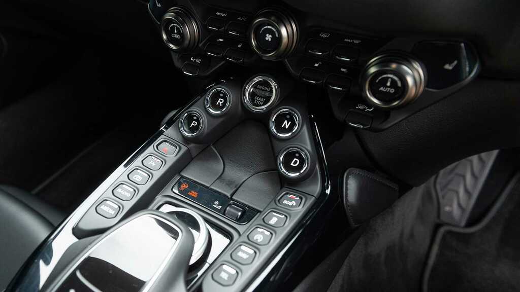 Aston Martin Vantage V8 Euro 6  #31