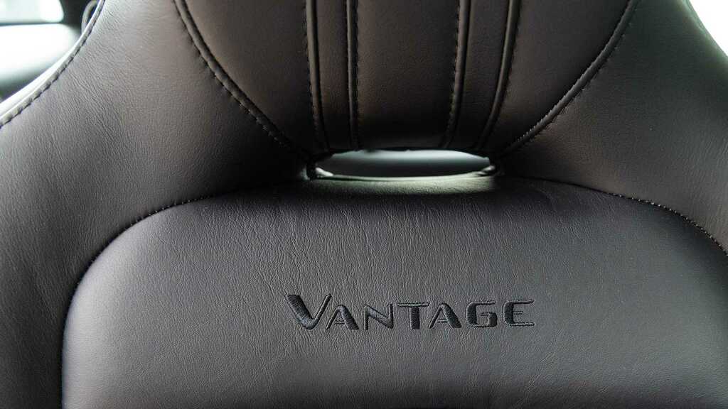 Aston Martin Vantage Zf 8 Speed 2019 Silver #5