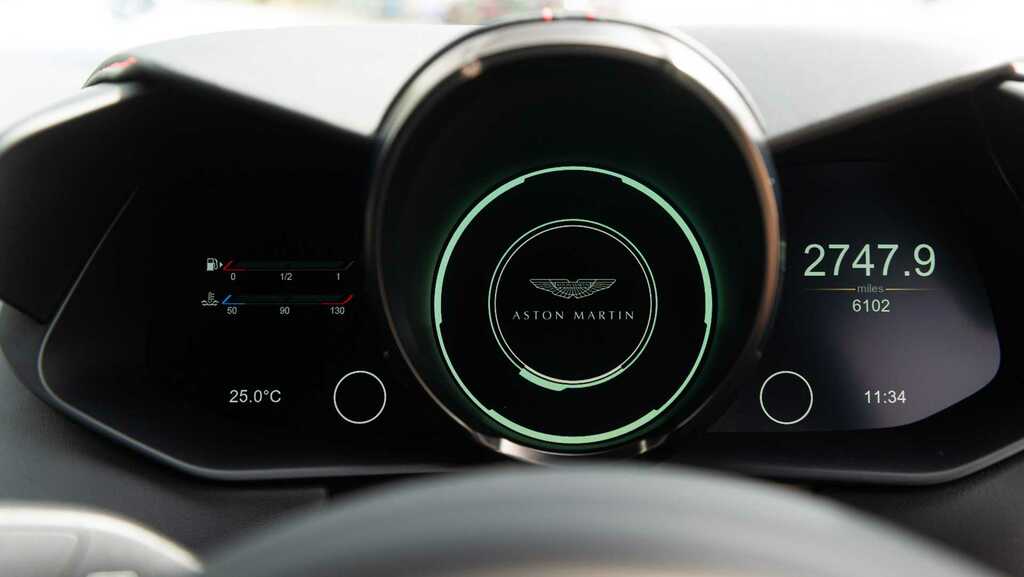 Aston Martin Vantage Zf 8 Speed 2023 Red #5