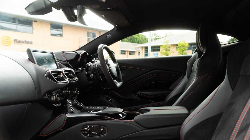 Aston Martin Vantage Vantage Roadster Blue #41