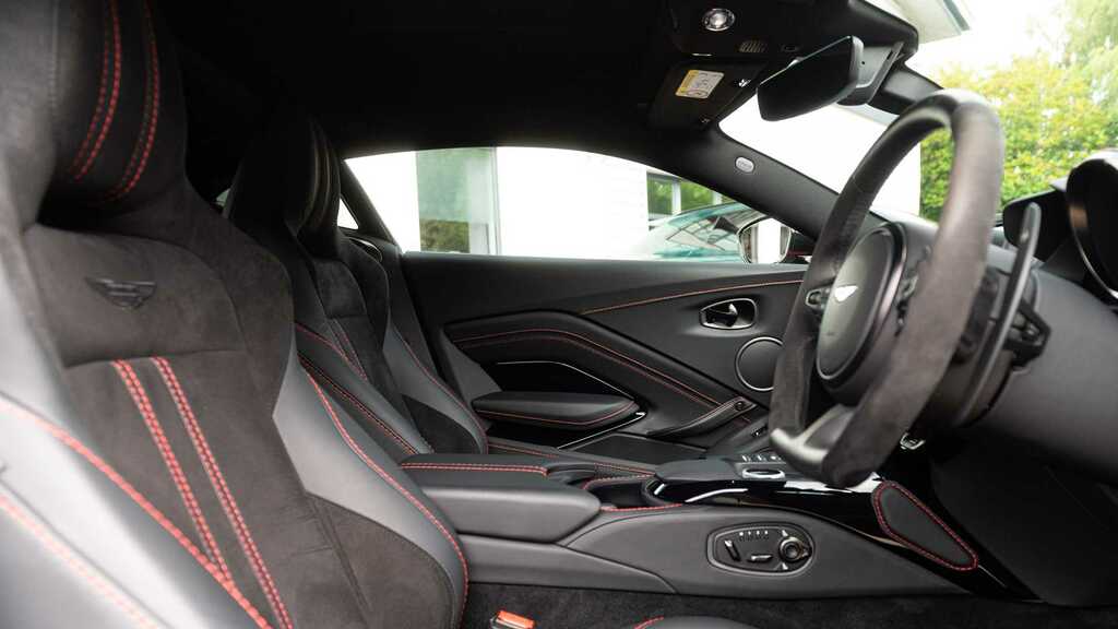 Aston Martin Vantage Vantage Roadster Blue #30