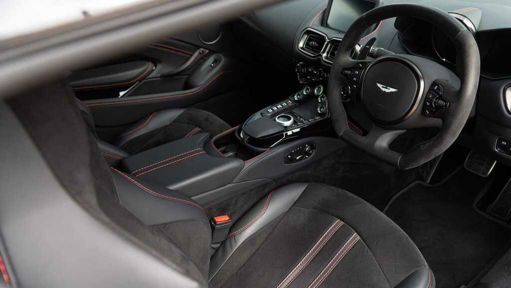 Aston Martin Vantage Zf 8 Speed 2023 Red #2