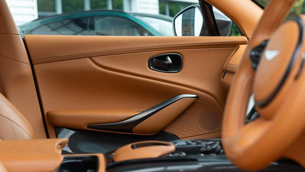 Aston Martin DBX V8 Dbx707 Touchtronic 2024 Blue #36