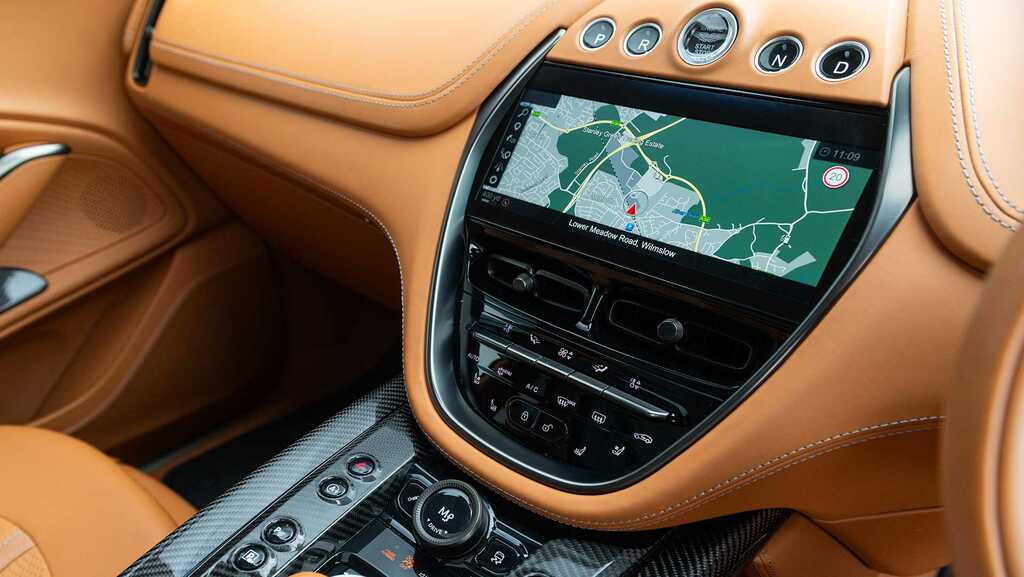 Aston Martin DBX V8 Dbx707 Touchtronic 2024 Blue #9