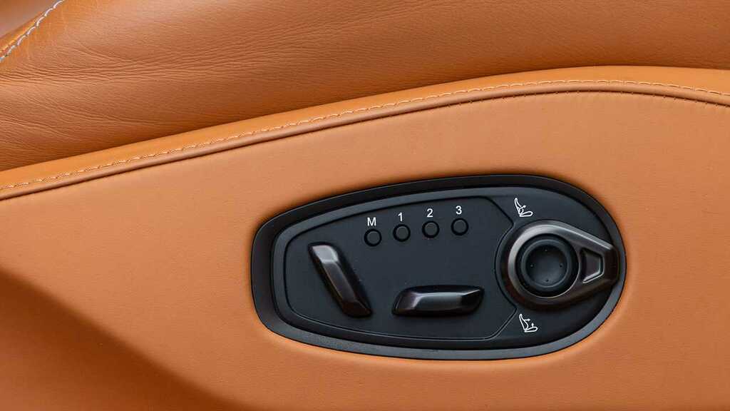 Aston Martin DBX V8 Dbx707 Touchtronic 2024 Blue #34