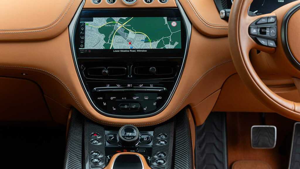 Aston Martin DBX V8 Dbx707 Touchtronic 2024 Blue #29