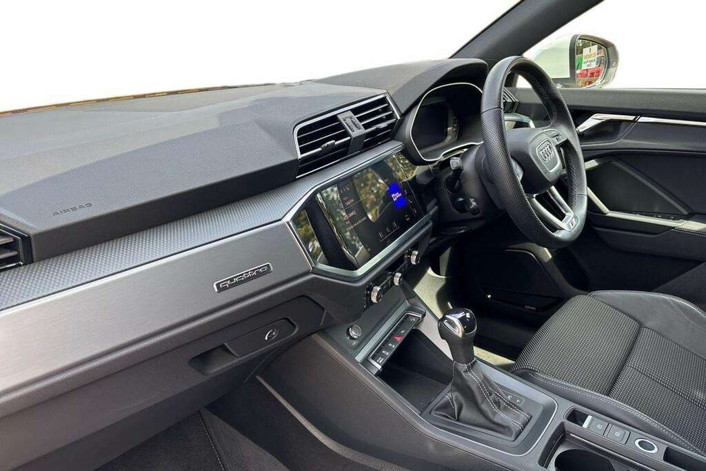 Audi Q3 40 Tfsi Quattro S Line S Tronic Cs Pack 202 White