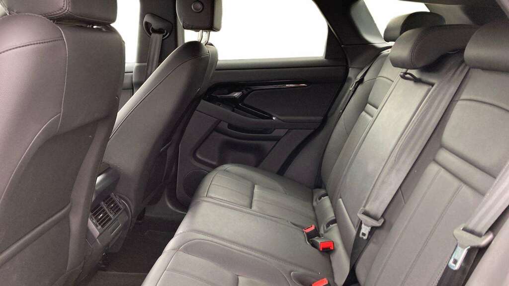 Land Rover Range Rover Evoque 2.0 D200 Dynamic Se 2025 Grey #3